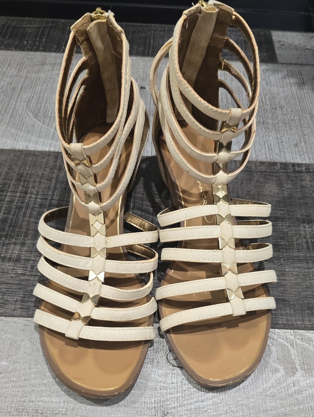 Report Signature Cream Strappy Gladiator Sandals with Gold Accents Size 8